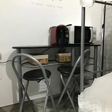 Hostel Reyna Express *